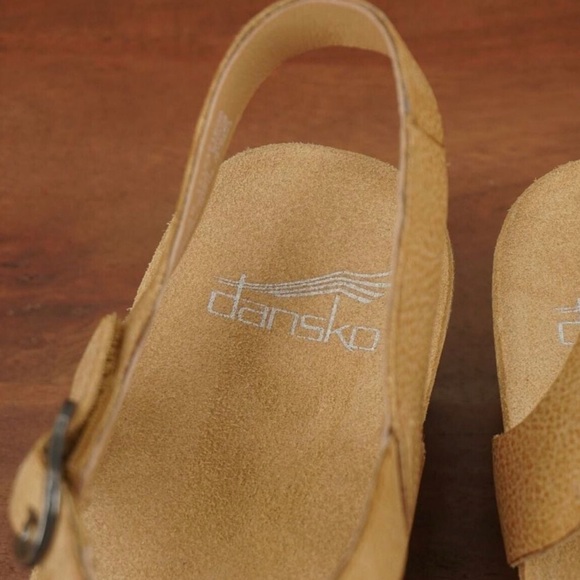 Dansko Womens Tinley Sandals Wedge Heel Slingback Beige Leather 36EU - 5.5/6 US - Picture 7 of 9
